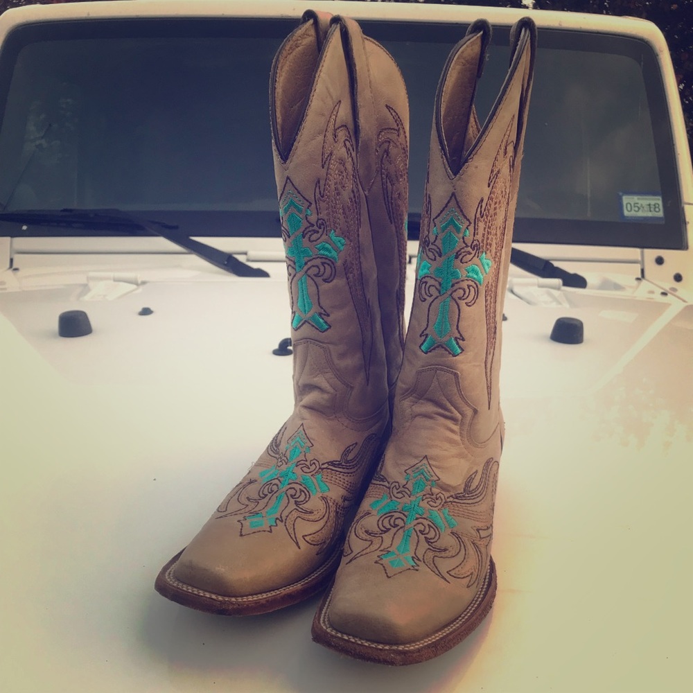WORN ONCE LADIES BOOTS